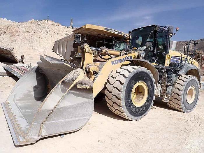 Komatsu WA475 ホイールローダー・タイヤショベル