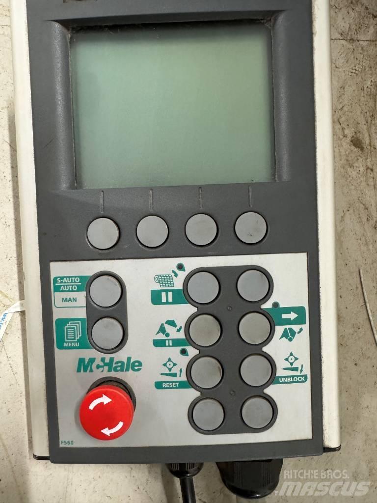 McHale F5600 ラウンドベーラー