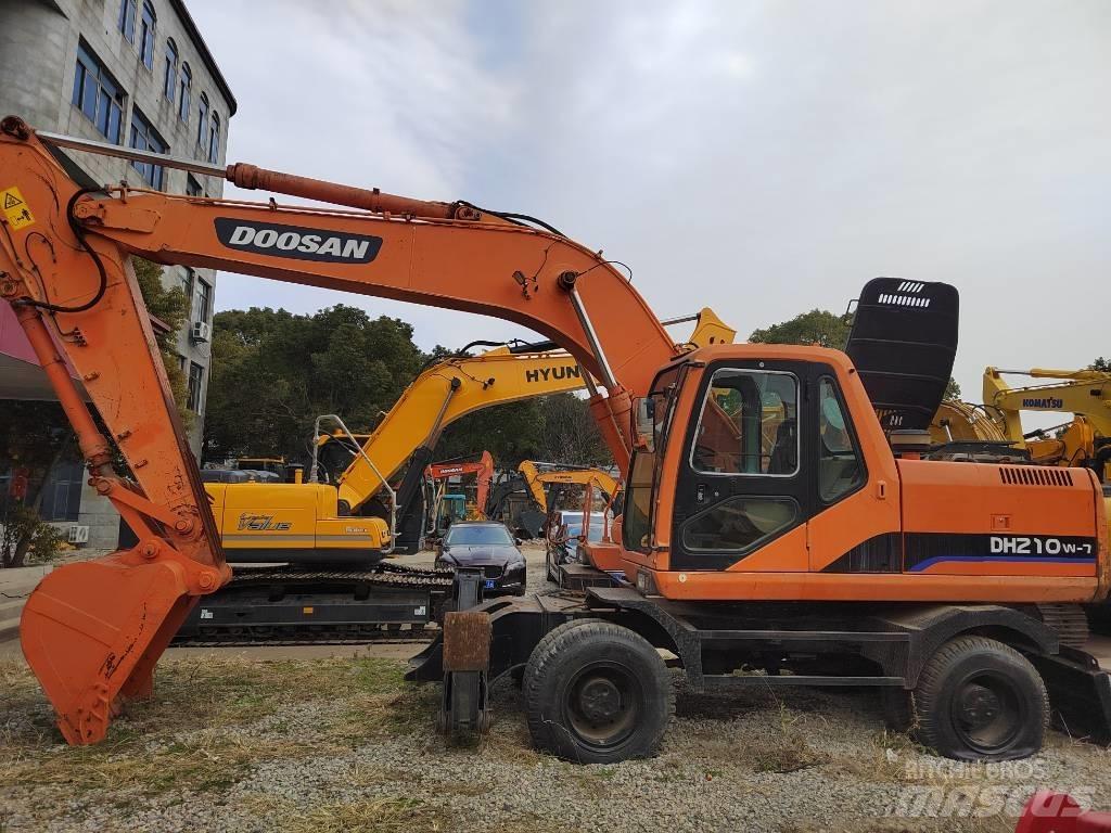 Doosan DH 210 W-7 ホイール式油圧ショベル（パワーショベル・ユンボ・バックホー）