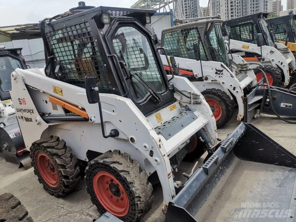 Bobcat S 16 スキッドステアローダー