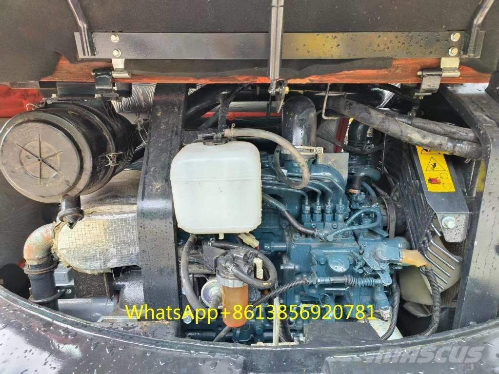 Kubota KX 057 ミニ油圧ショベル 7t以下（ミニユンボ・ミニディガー）