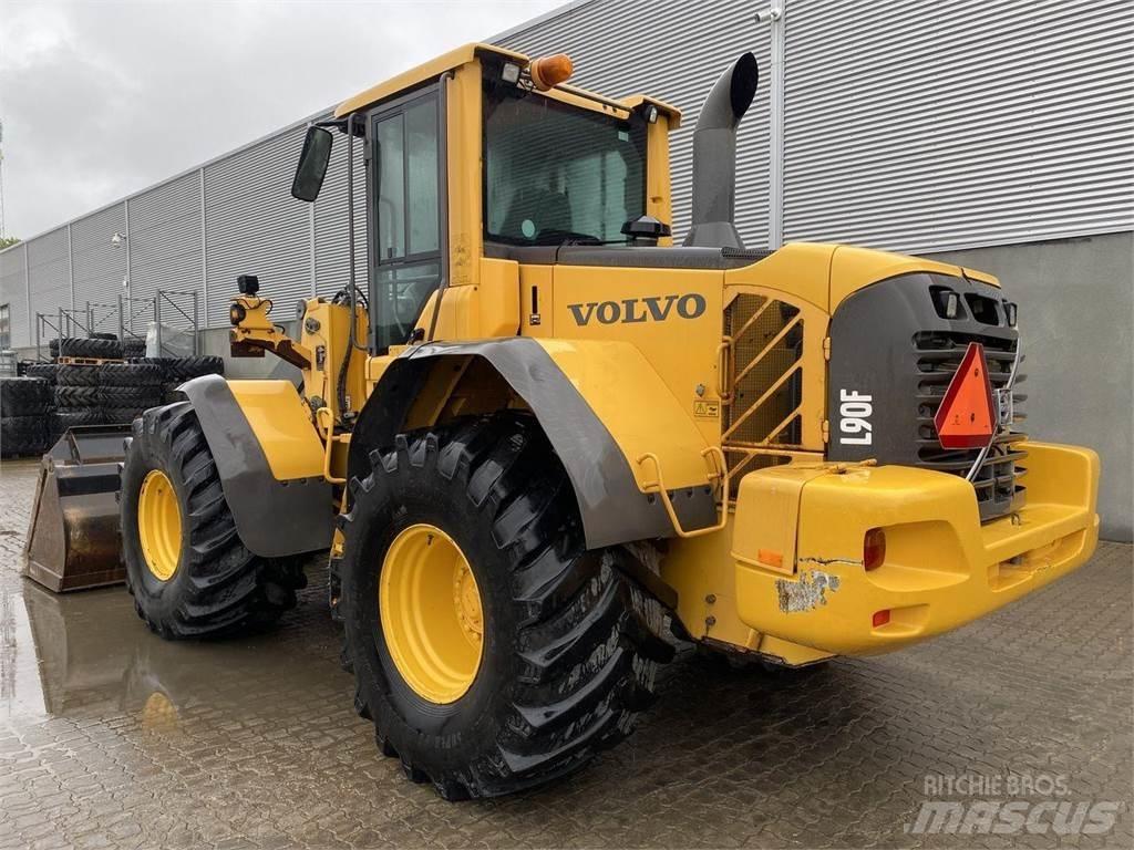 Volvo L90F ホイールローダー・タイヤショベル
