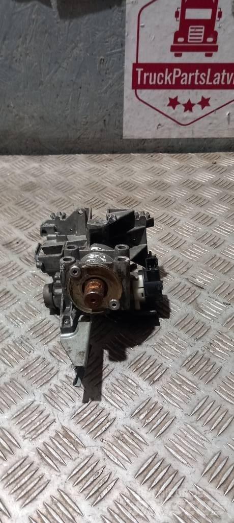 MAN TGX     7360051146 キャビン及び内装
