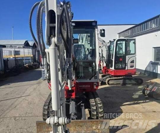 Takeuchi TB 230 ミニ油圧ショベル 7t以下（ミニユンボ・ミニディガー）