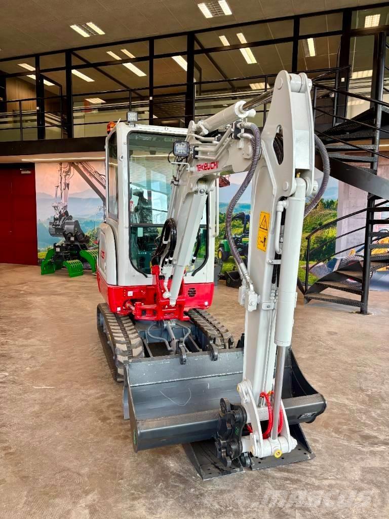 Takeuchi TB 225 ミニ油圧ショベル 7t以下（ミニユンボ・ミニディガー）
