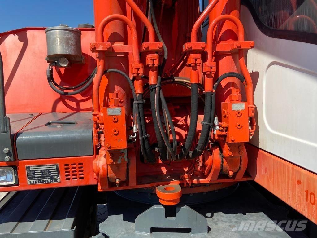 Liebherr A 900 C ホイール式油圧ショベル（パワーショベル・ユンボ・バックホー）