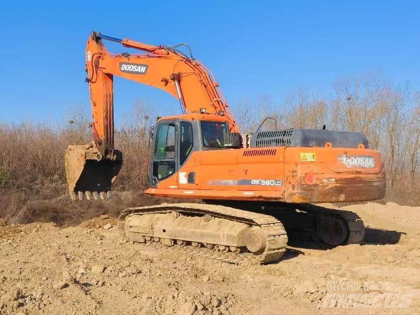 Doosan DX 380 LC 大型油圧ショベル12t以上（パワーショベル・ユンボ）