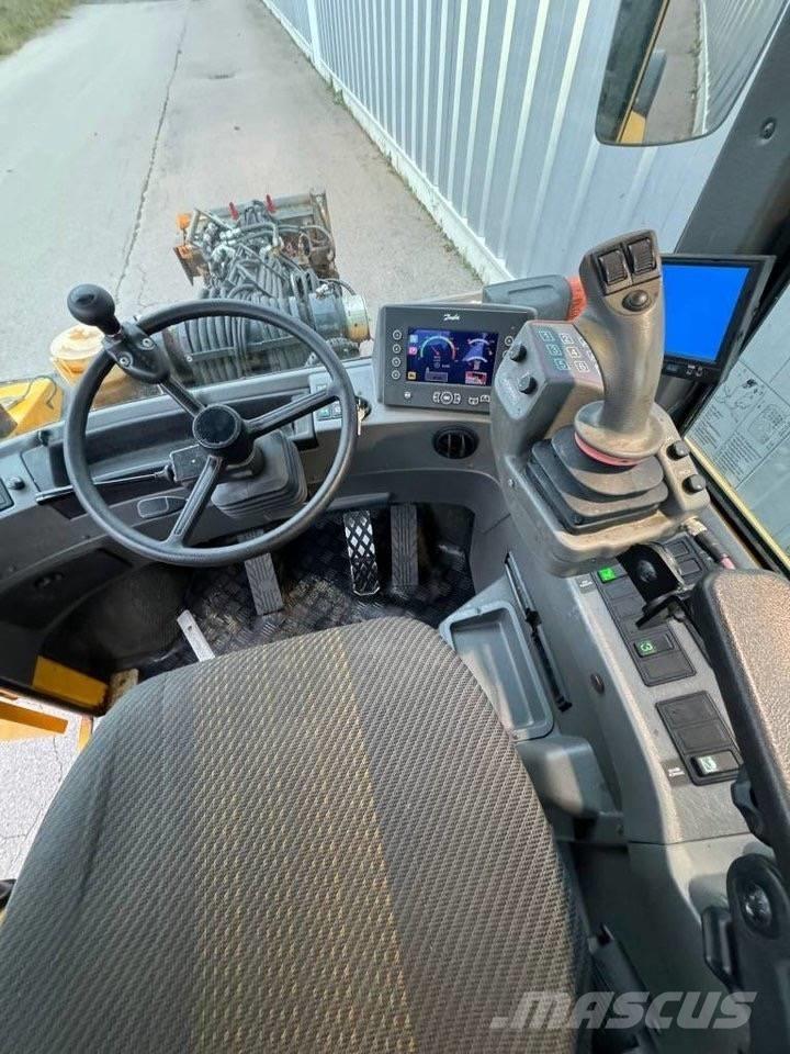 Lundberg 4220 ツールキャリア
