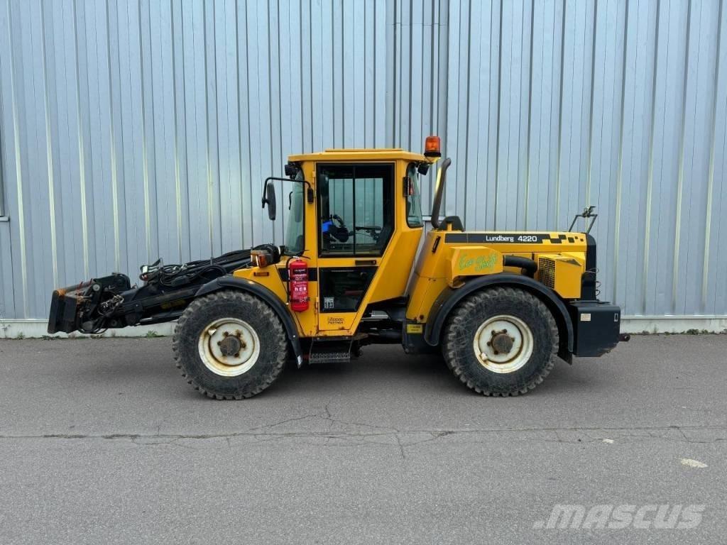 Lundberg 4220 ツールキャリア