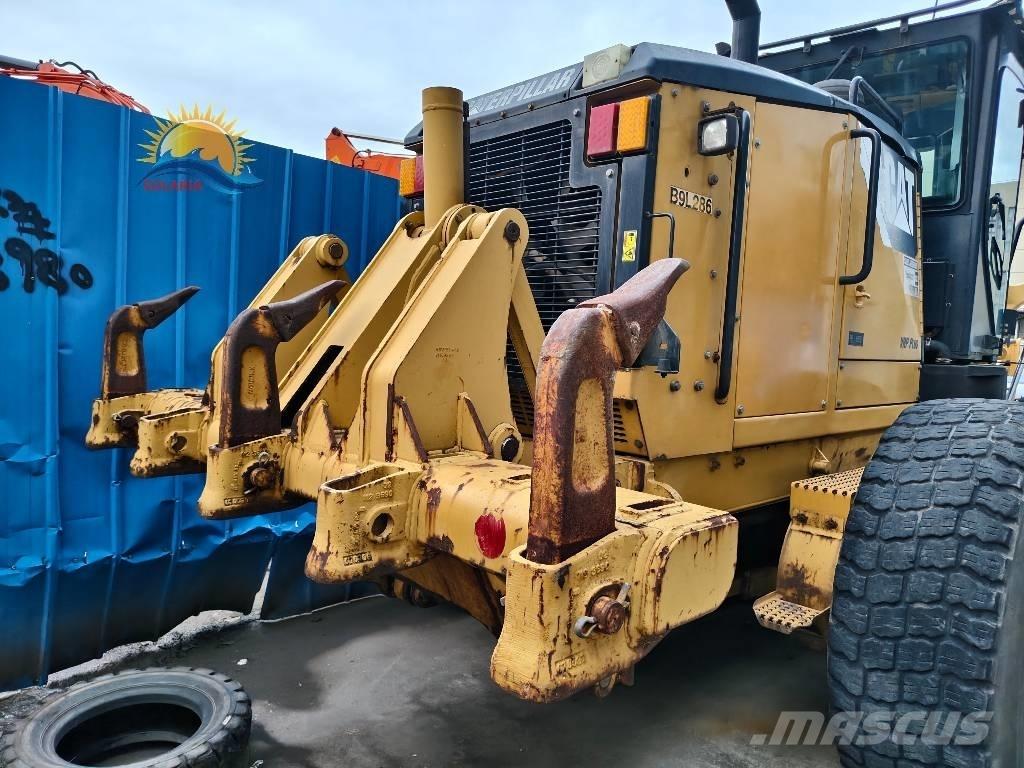 CAT 160 M モーターグレーダー