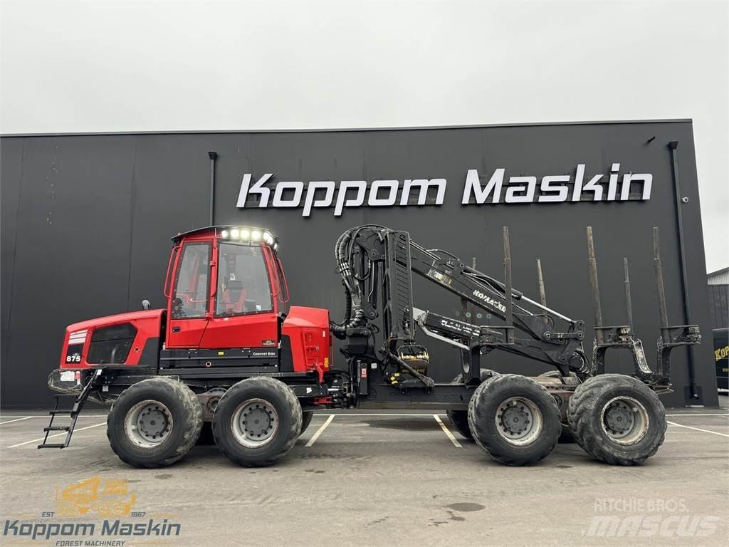 Komatsu 875 フォワーダー