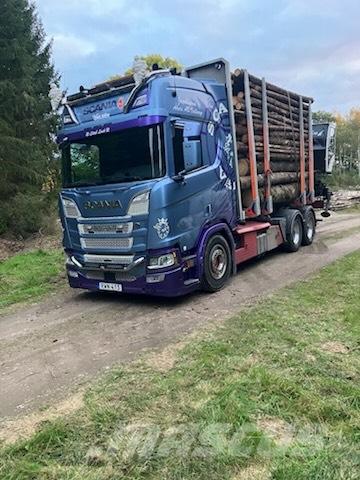 Scania R650B6X4NB 木材トラック