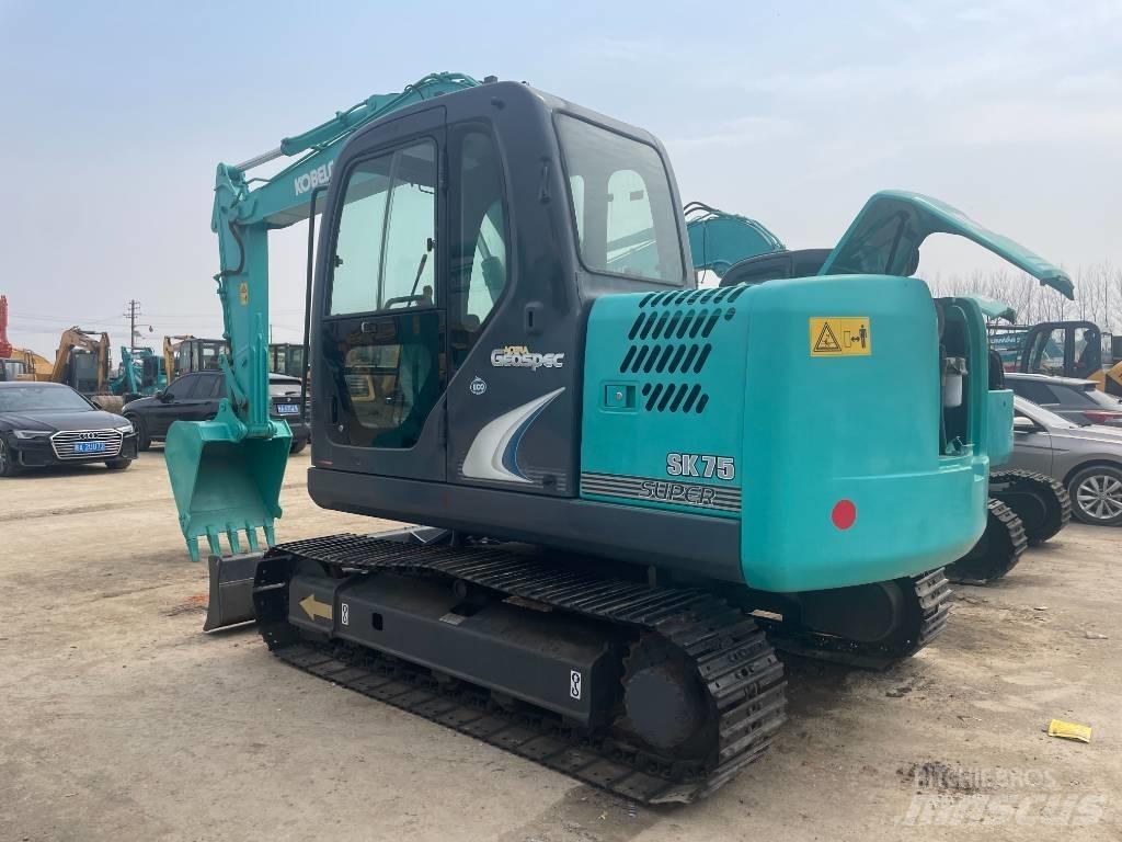 Kobelco SK 75 大型油圧ショベル12t以上（パワーショベル・ユンボ）