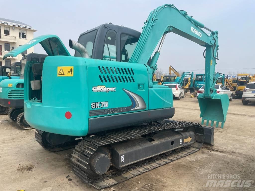 Kobelco SK 75 大型油圧ショベル12t以上（パワーショベル・ユンボ）