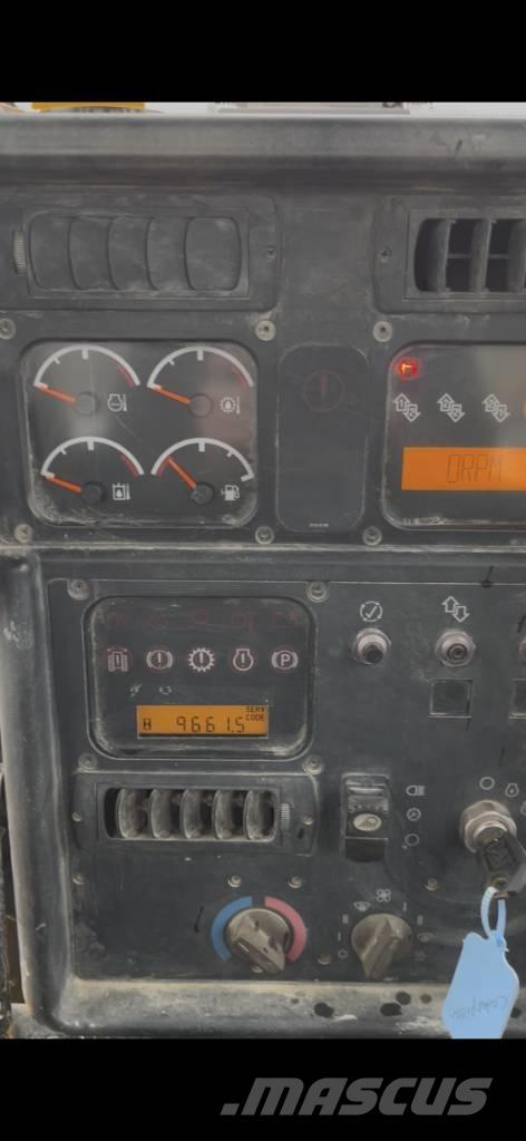 CAT D 5 N LGP ブルドーザー