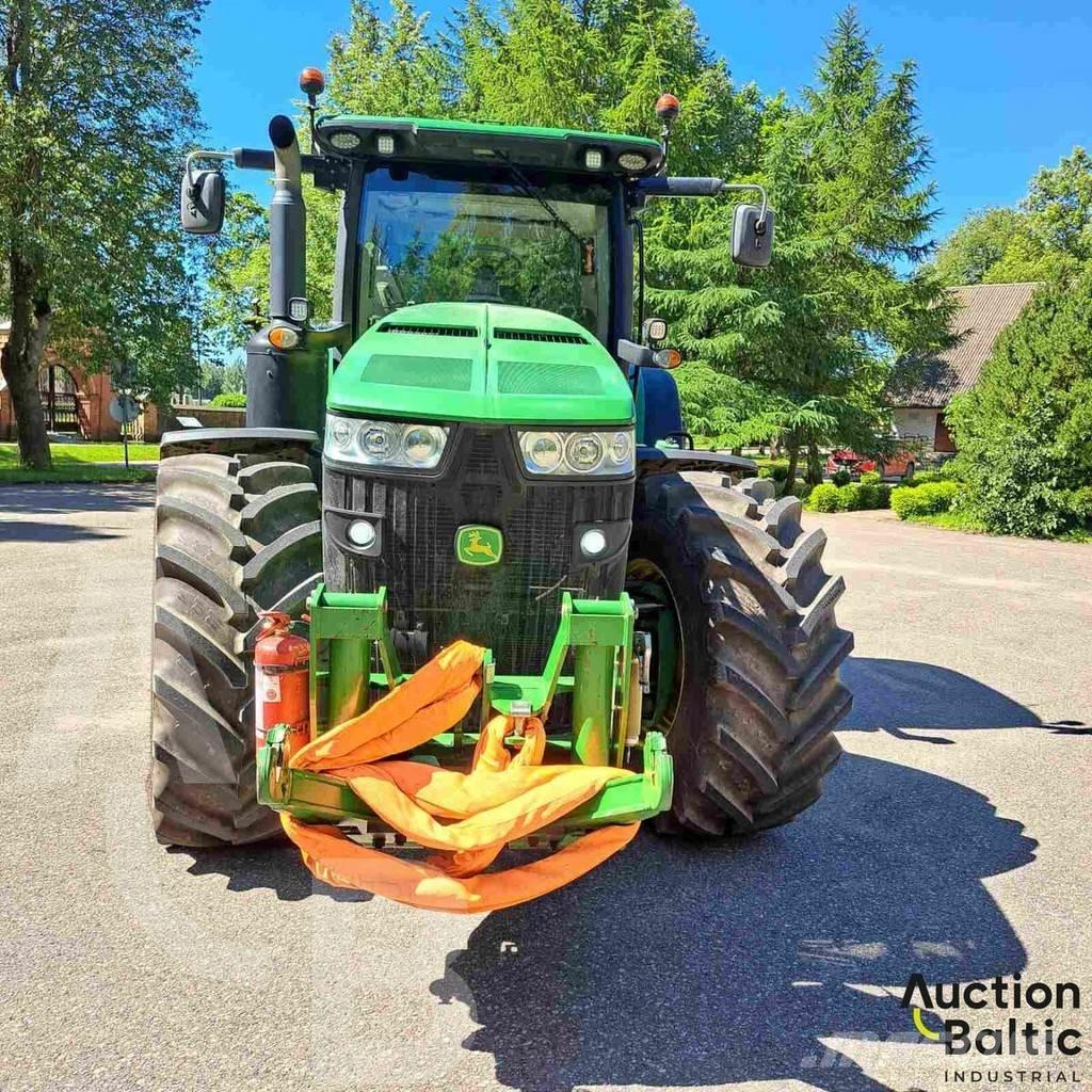 John Deere 8370 R トラクター