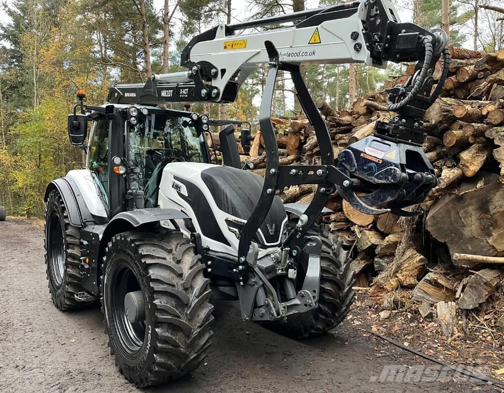 Valtra T 255 Versu トラクター