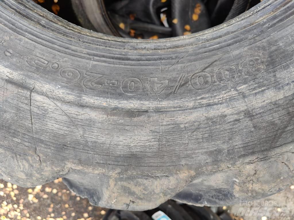 Nokian 800/40-26,5 タイヤ、ホイル、リム
