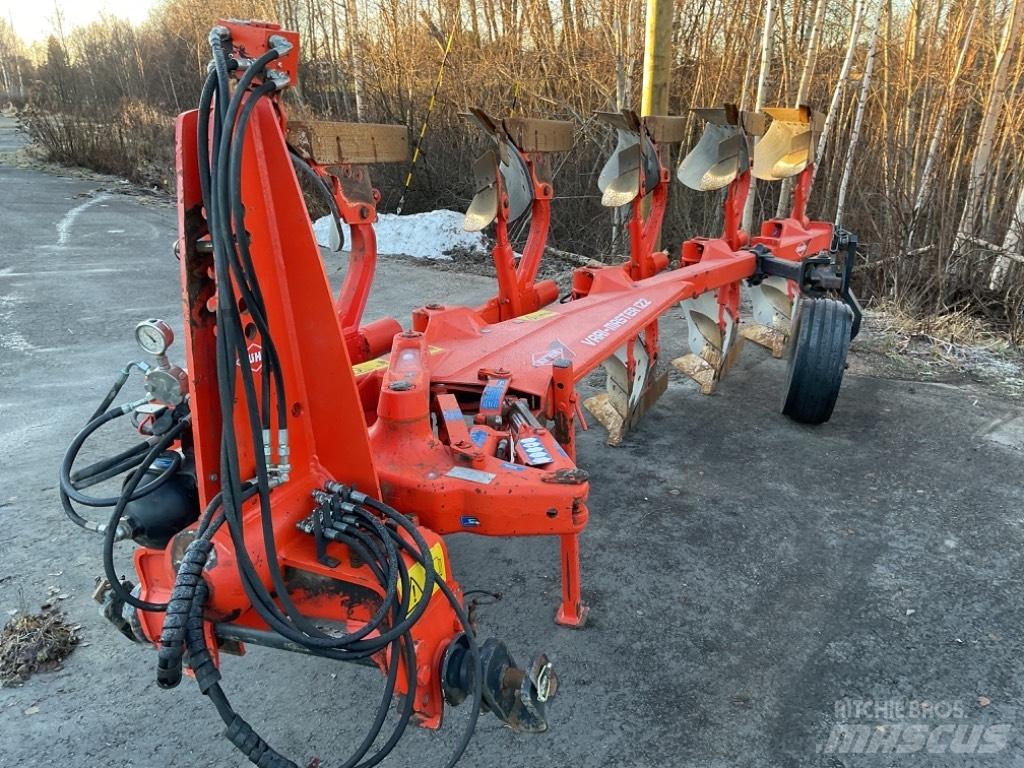 Kuhn Vari-Master 122 リバーシブルプラウ