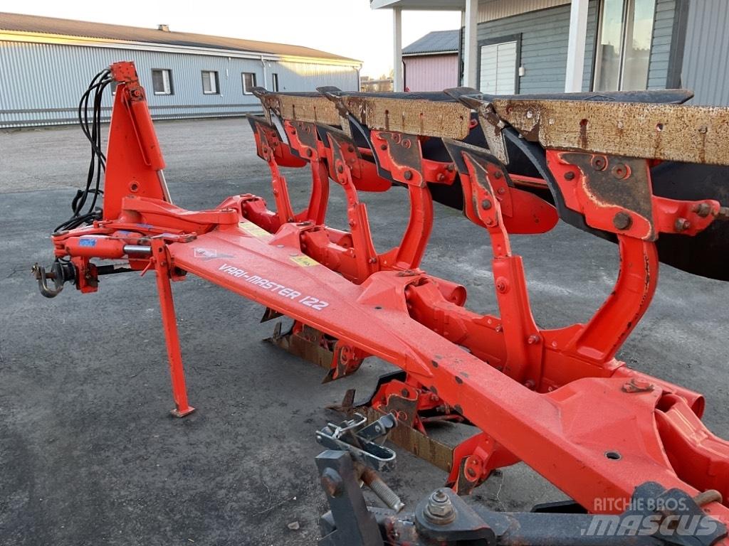 Kuhn Vari-Master 122 リバーシブルプラウ