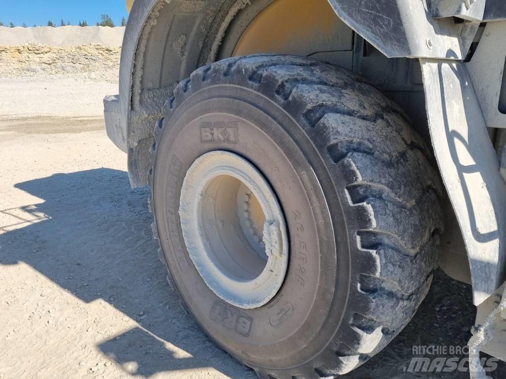 Komatsu WA 470-8 ホイールローダー・タイヤショベル