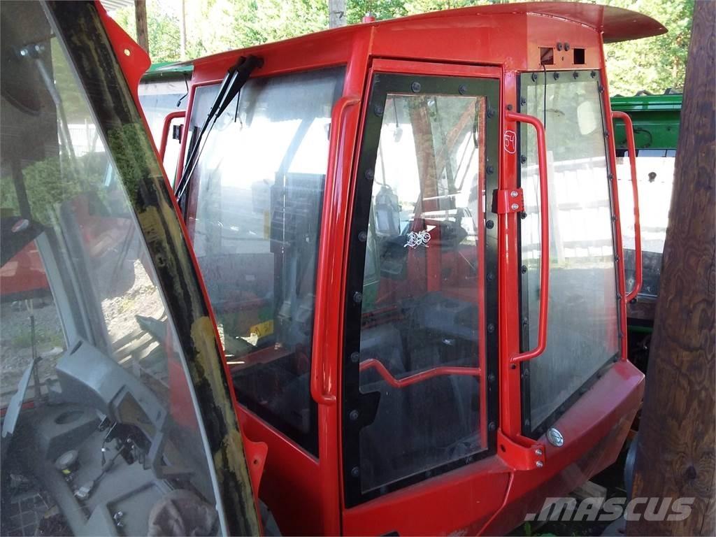 Komatsu 895 キャビン及び内装