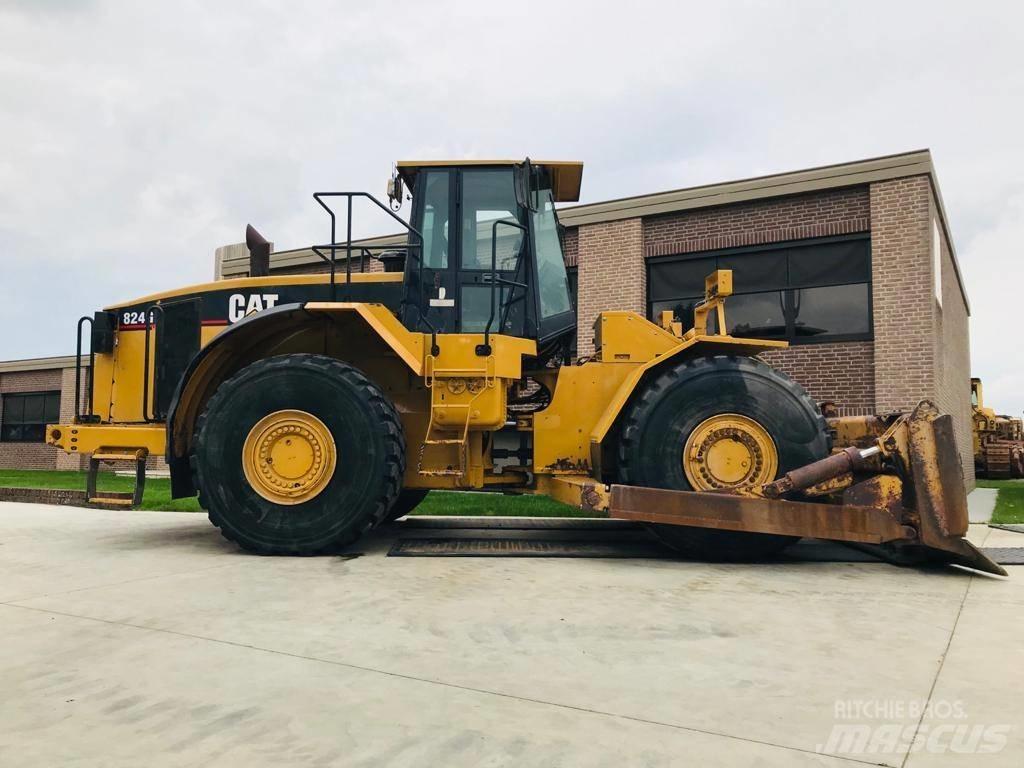 CAT 824 G ブルドーザー