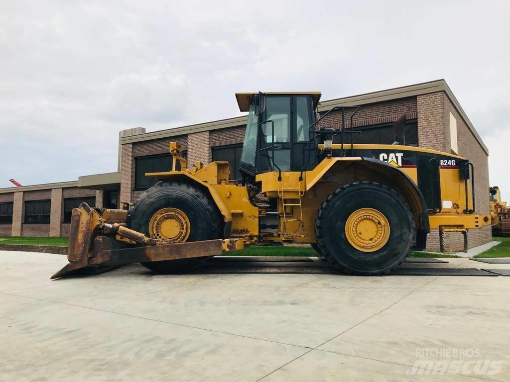 CAT 824 G ブルドーザー