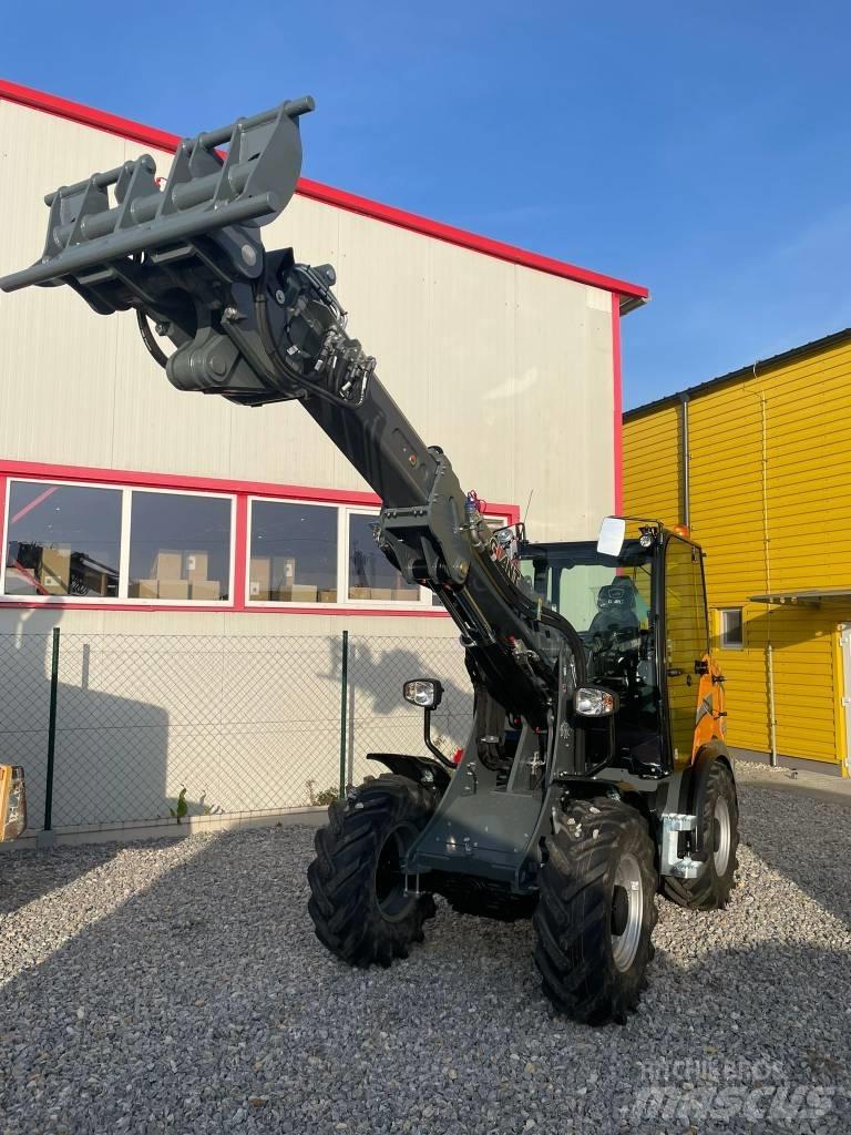 GiANT G 5000 TELE 多目的ローダー