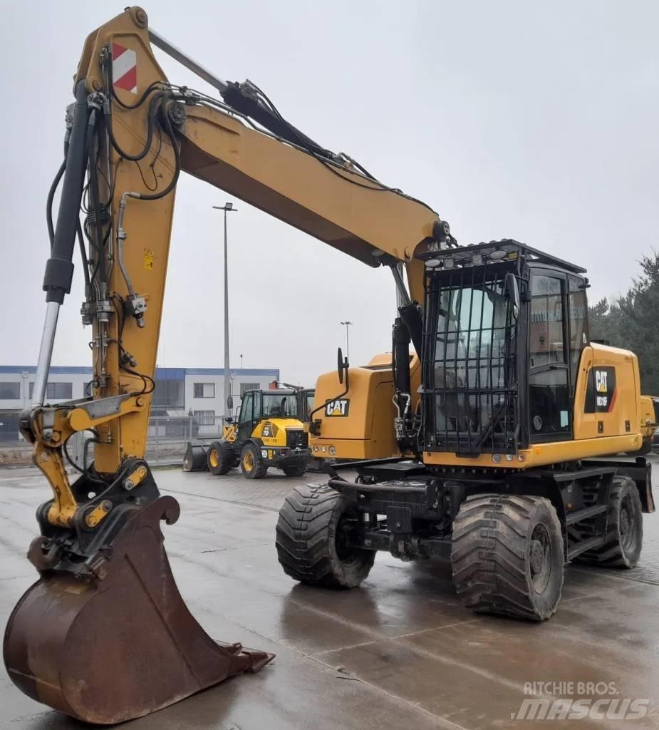 CAT M 318 F ホイール式油圧ショベル（パワーショベル・ユンボ・バックホー）