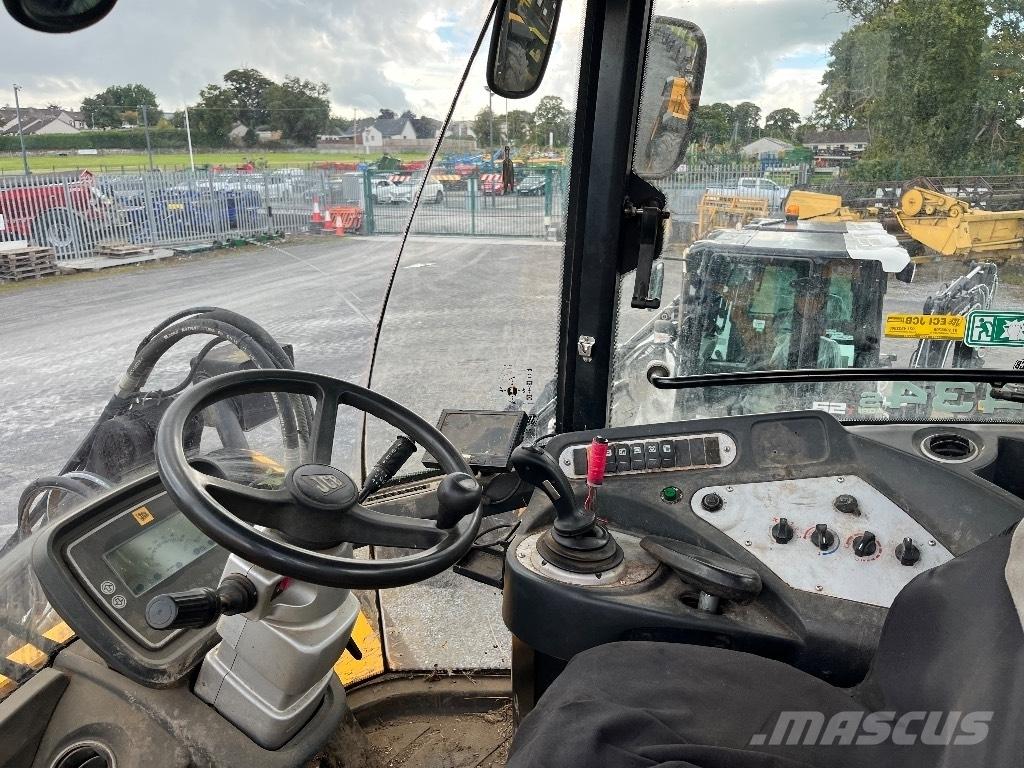 JCB 434s 農業用テレハンドラー