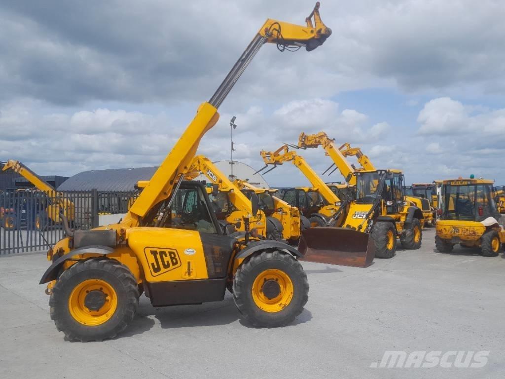 JCB 526-56 農業用テレハンドラー