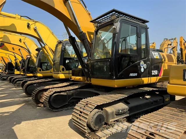 CAT 325 D L 大型油圧ショベル12t以上（パワーショベル・ユンボ）