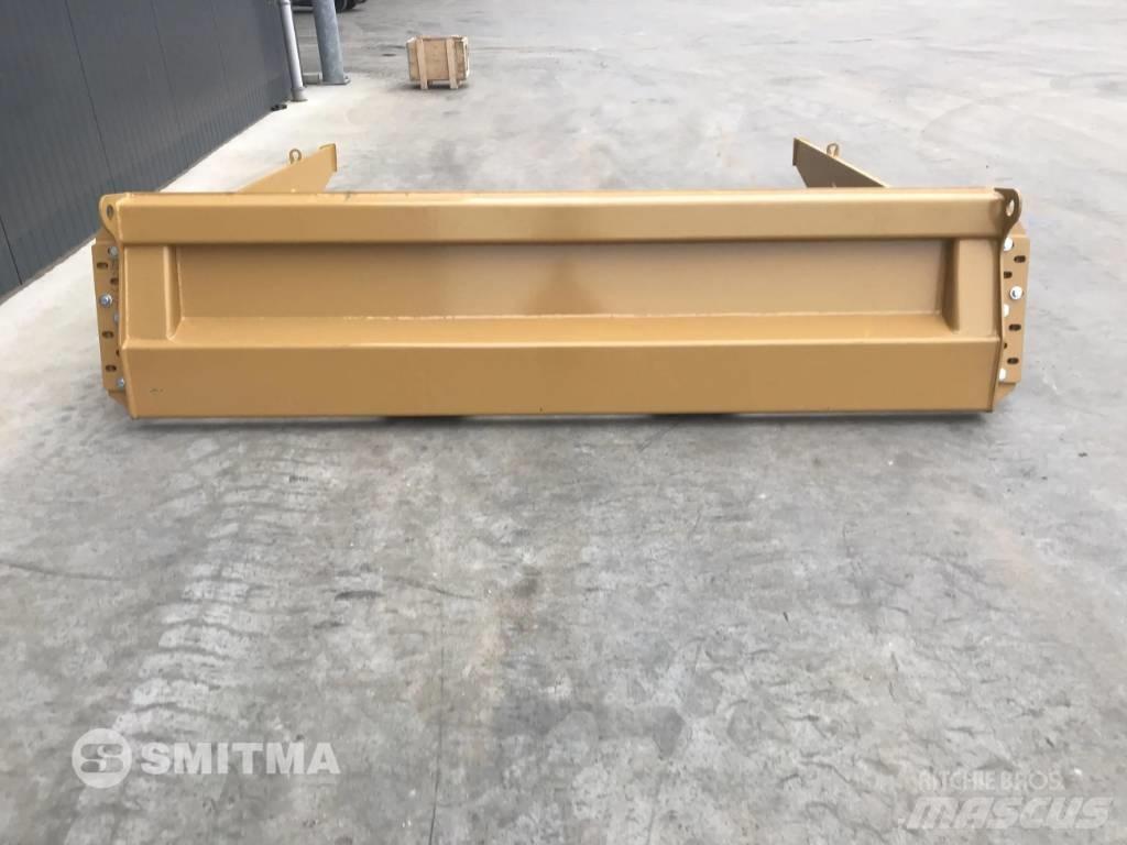 CAT 725C テールゲート