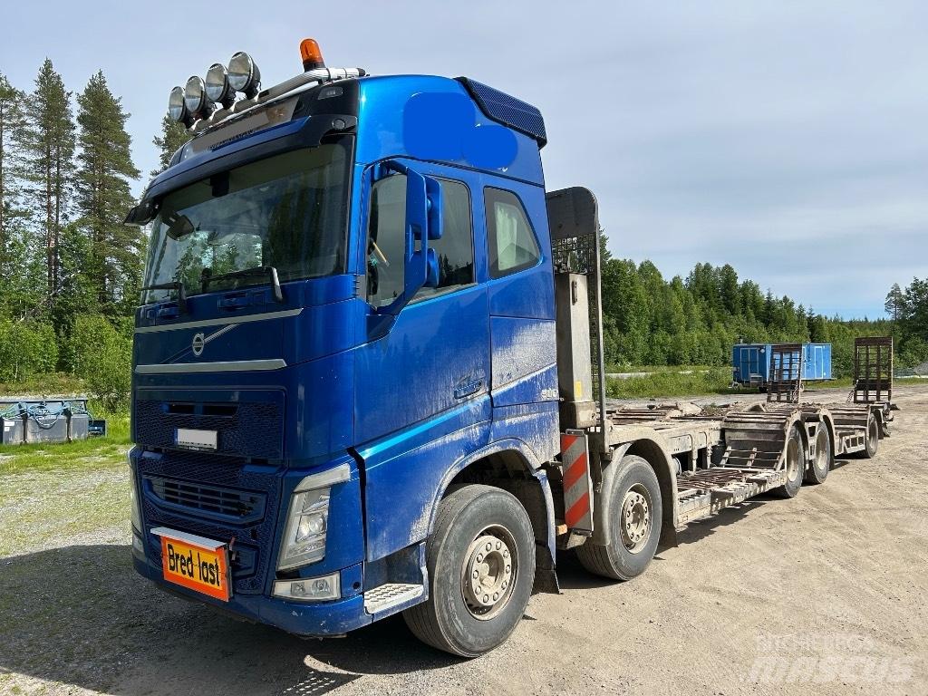 Volvo FH 500 林業機械輸送トラック
