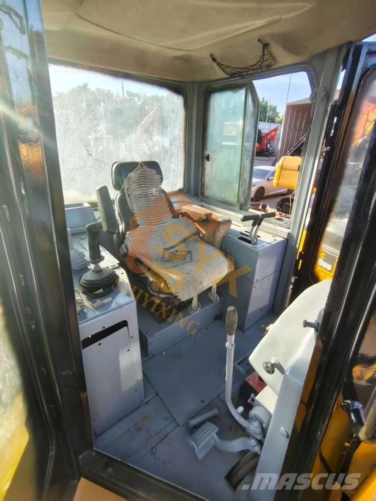 CAT D6G ブルドーザー