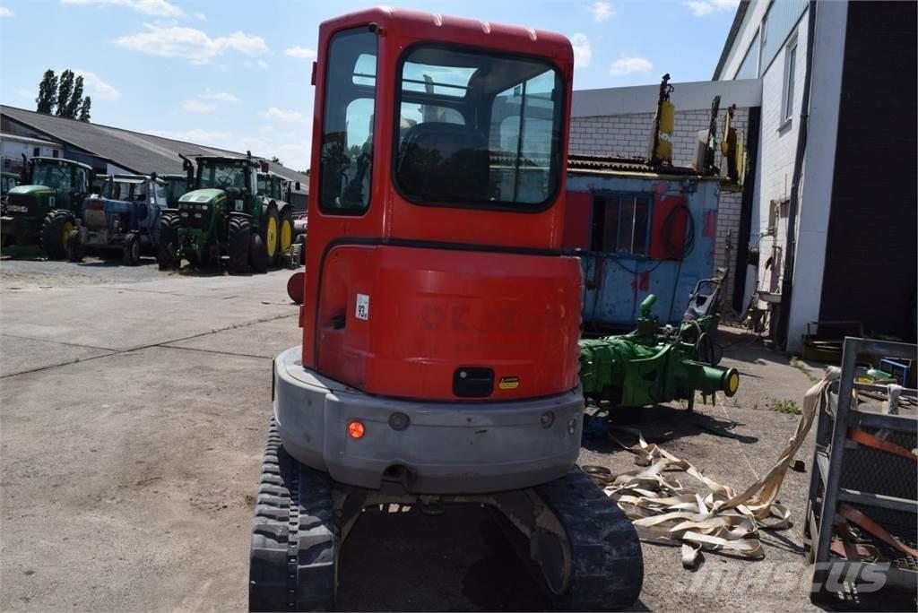 Bobcat E 26 ミニ油圧ショベル 7t以下（ミニユンボ・ミニディガー）