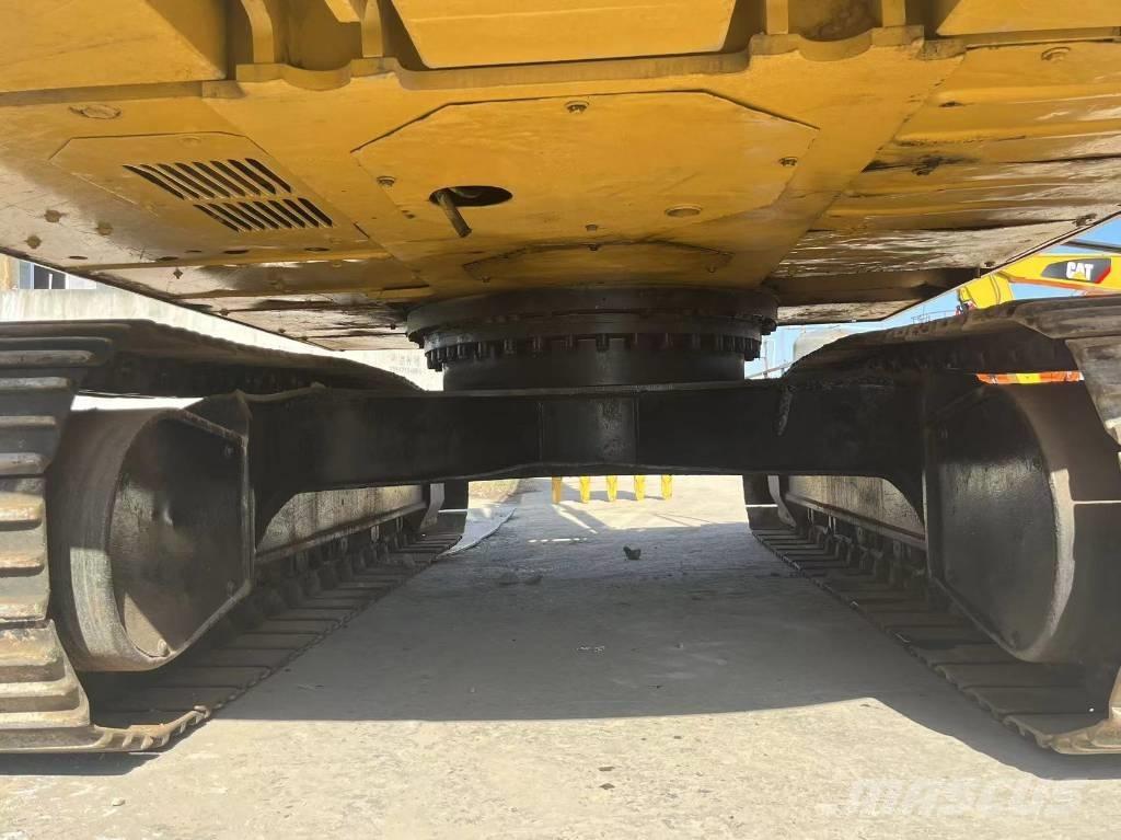 CAT 320 D 大型油圧ショベル12t以上（パワーショベル・ユンボ）