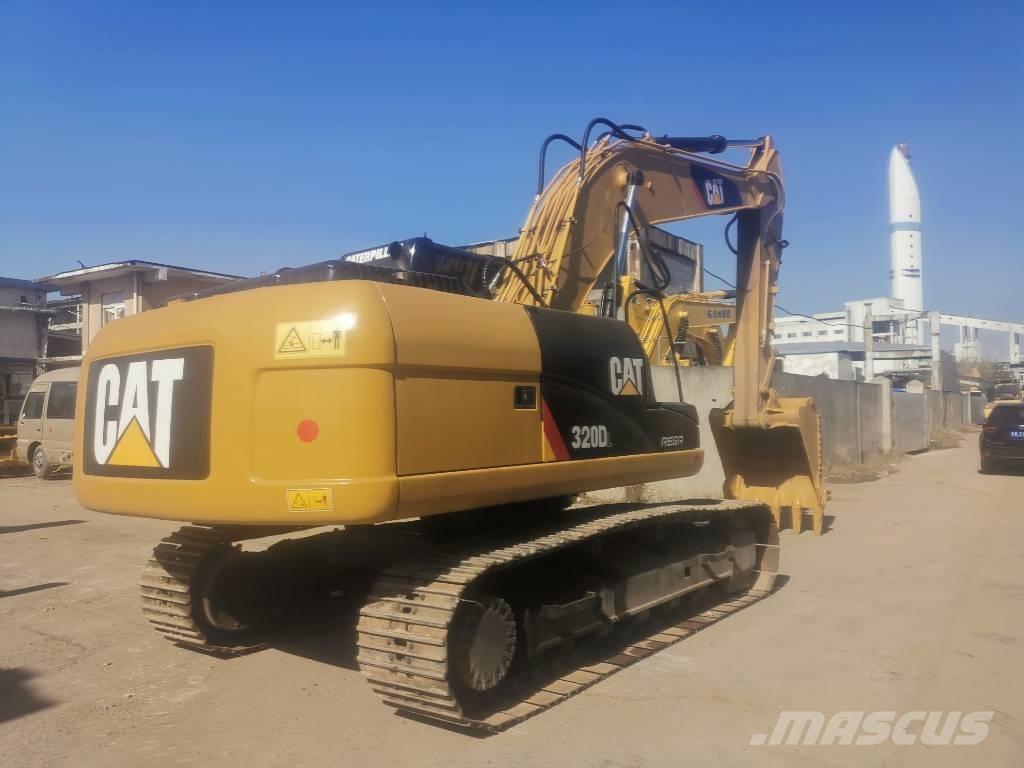 CAT 320 D 大型油圧ショベル12t以上（パワーショベル・ユンボ）