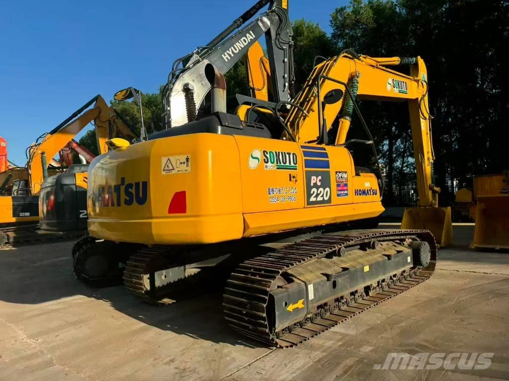 Komatsu PC 220-8 中型油圧ショベル 7ｔ-12ｔ（ユンボ・パワーショベル・バックホー）