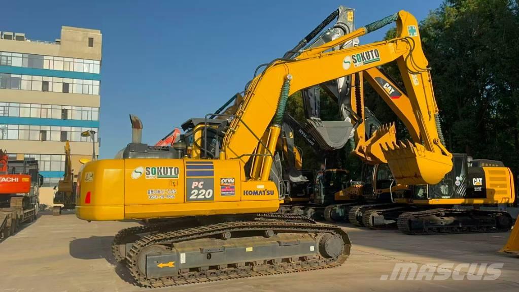 Komatsu PC 220-8 中型油圧ショベル 7ｔ-12ｔ（ユンボ・パワーショベル・バックホー）