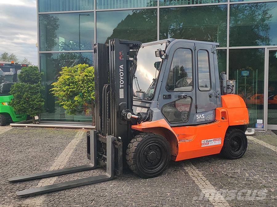 Toyota 02-7FD35 ディーゼル・軽油