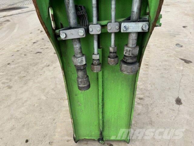 Sennebogen 835E 廃棄物／工業産廃処理機