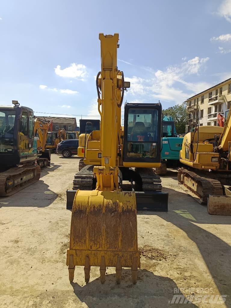 Komatsu PC 70 大型油圧ショベル12t以上（パワーショベル・ユンボ）