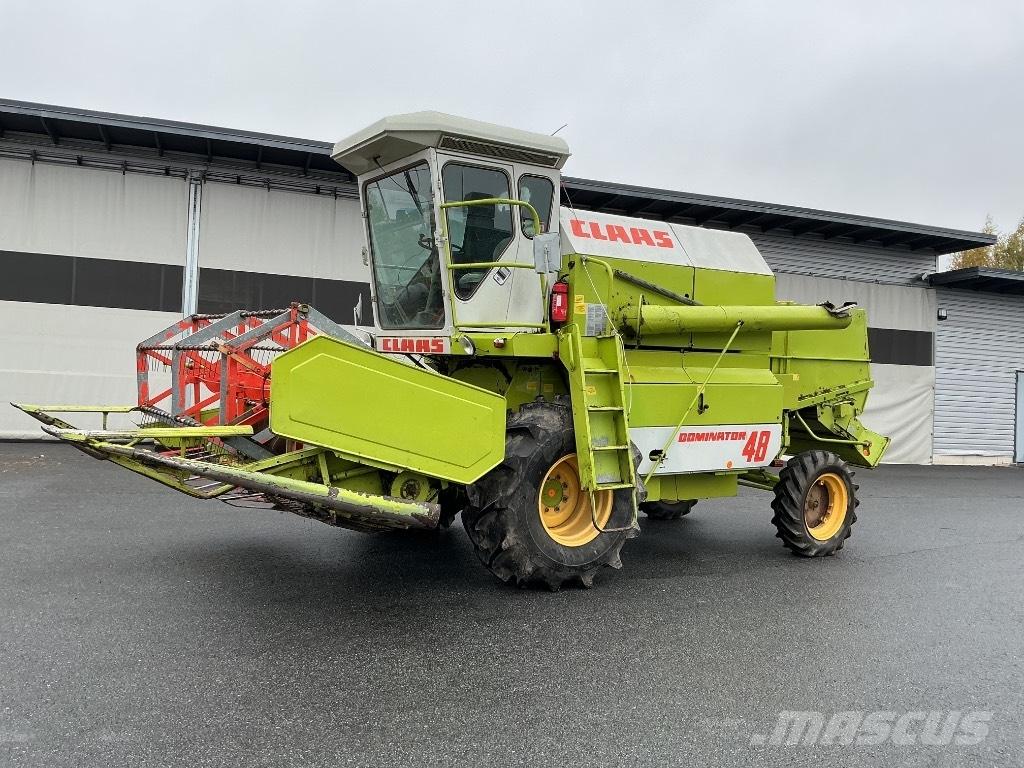 CLAAS 48 コンバイン