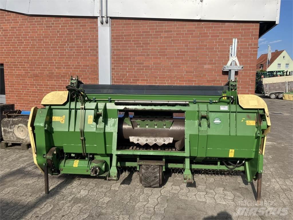 Krone BIG X 700 自走式フォレージハーベスター