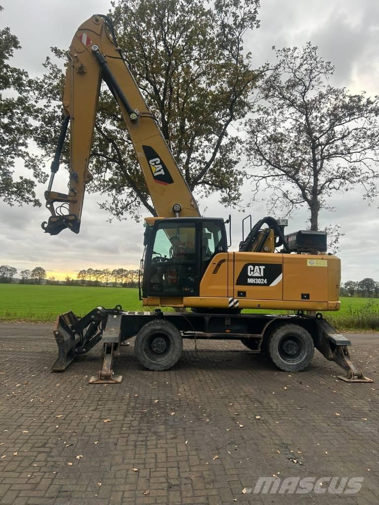 CAT MH 3024 廃棄物／工業産廃処理機