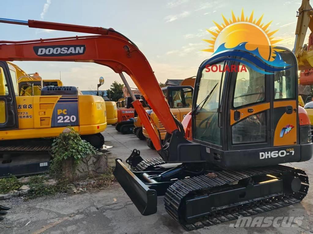 Doosan DH 60-7 ミニ油圧ショベル 7t以下（ミニユンボ・ミニディガー）