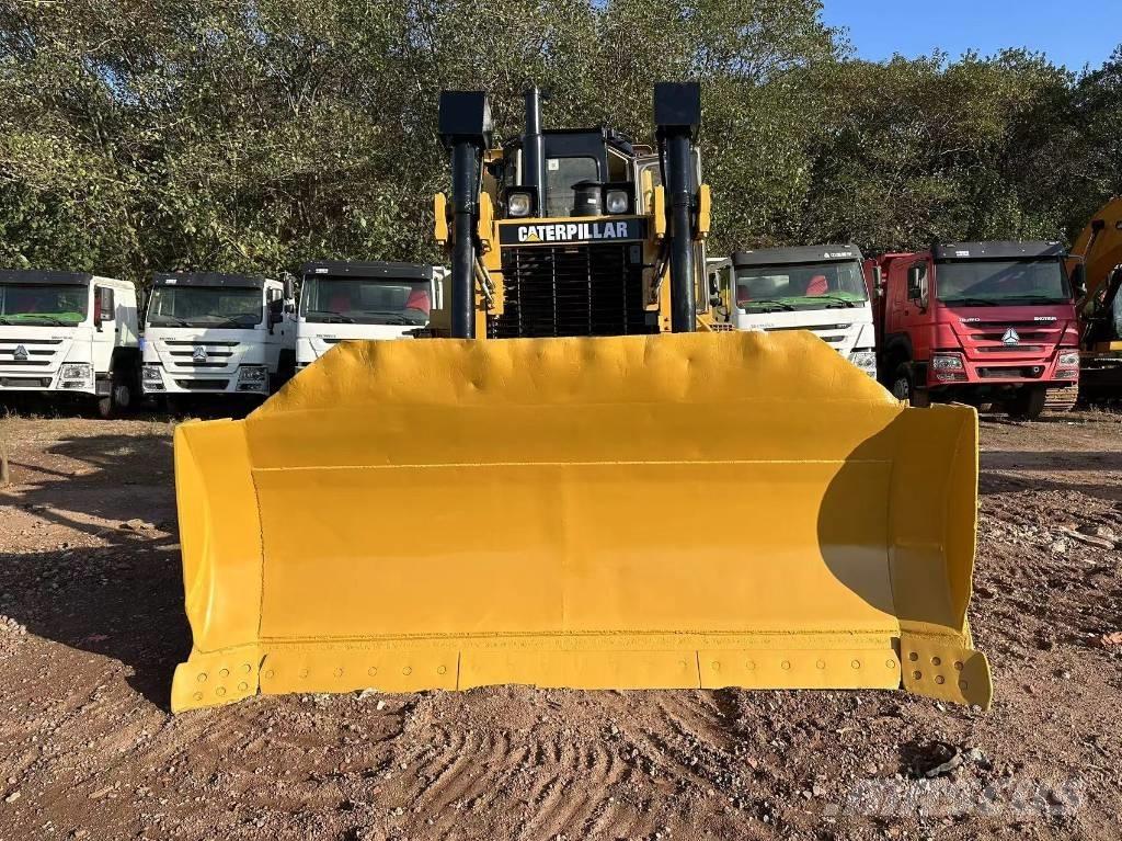 CAT D 8 R ブルドーザー