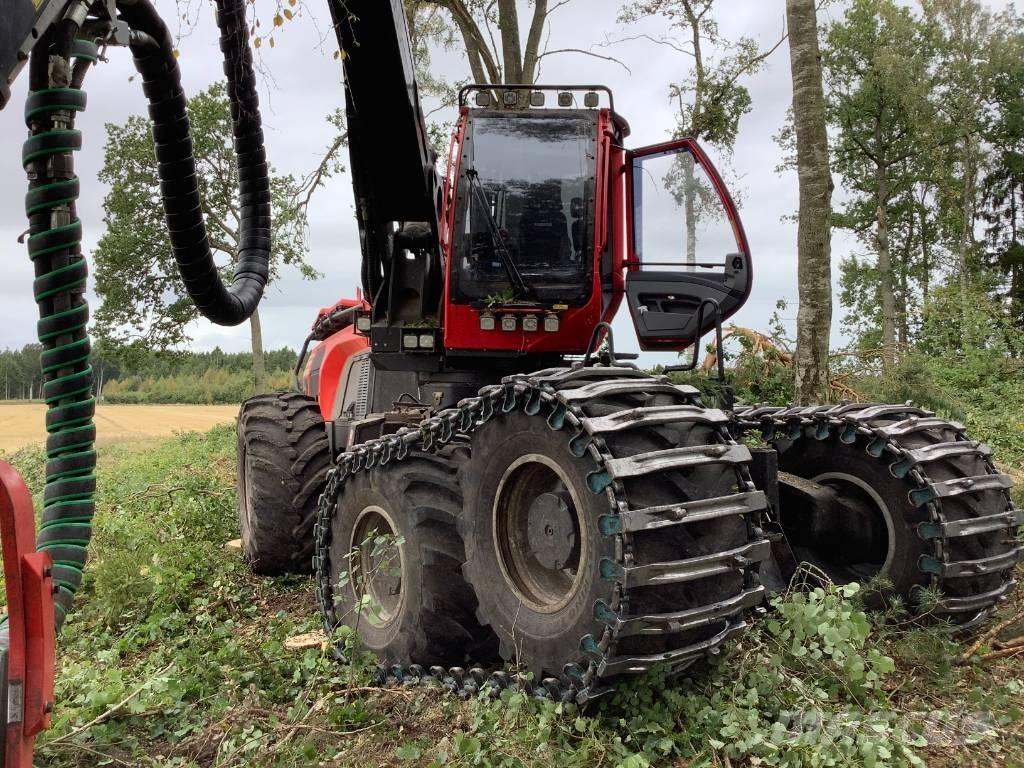 Komatsu 951 ハーベスター